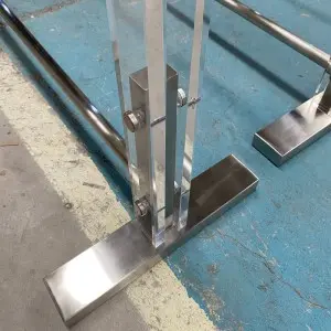 Custom Stainless Steel Display Stand: Simple and Efficient