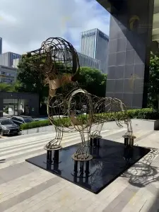 Custom Stainless Steel Dog Sculpture | Commercial Outdoor Art Installation